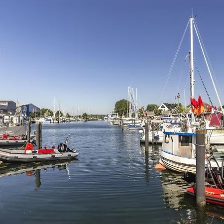 מלון Mein Strandhaus - Hotel, Restaurant & Schwimmbad