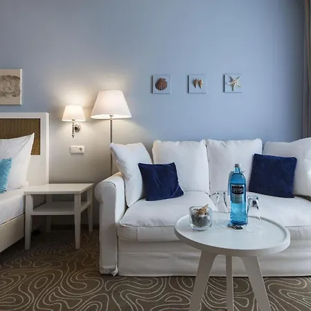 Mein Strandhaus - Hotel, Restaurant & Schwimmbad 酒店 4*