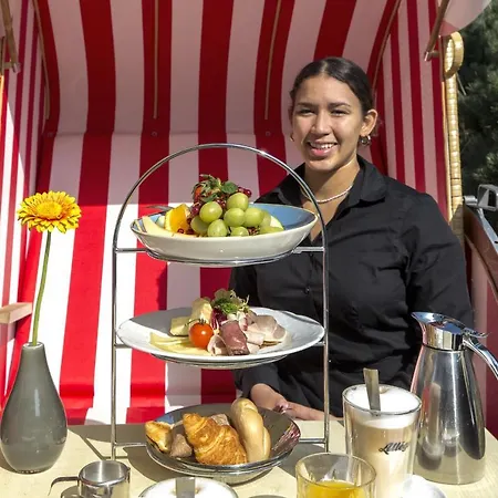 מלון Mein Strandhaus - Hotel, Restaurant & Schwimmbad