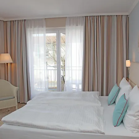 Mein Strandhaus - Hotel, Restaurant & Schwimmbad מלון טימנדורפר שטרנד