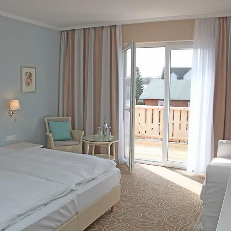 Mein Strandhaus - Hotel, Restaurant & Schwimmbad 4* 蒂门多弗施特兰德