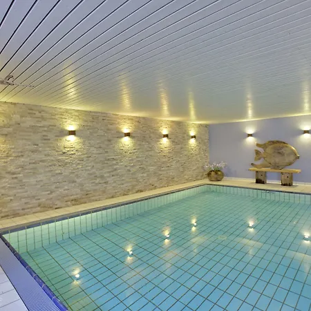 Mein Strandhaus - Hotel, Restaurant & Schwimmbad 酒店 4*