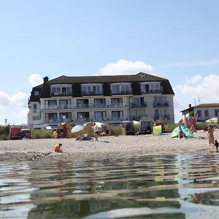 Mein Strandhaus - Hotel, Restaurant & Schwimmbad 4* טימנדורפר שטרנד