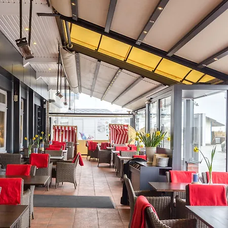 Mein Strandhaus - Hotel, Restaurant & Schwimmbad 4* 蒂门多弗施特兰德