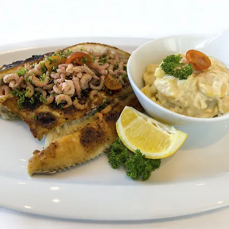 Mein Strandhaus - Hotel, Restaurant & Schwimmbad מלון 4*