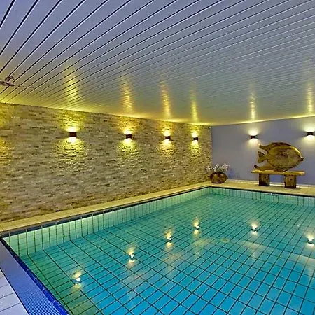 Mein Strandhaus - Hotel, Restaurant & Schwimmbad 4* Тиммендорфер-Штранд