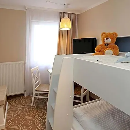 Mein Strandhaus - Hotel, Restaurant & Schwimmbad Тиммендорфер-Штранд